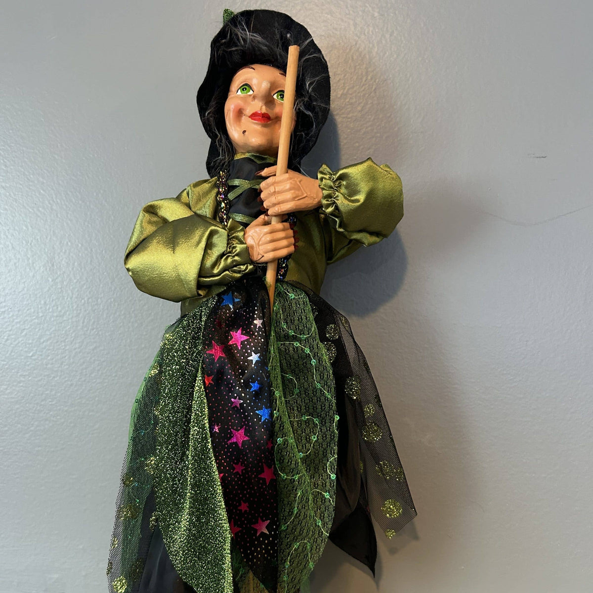 Kitchen Witch Morella – Green