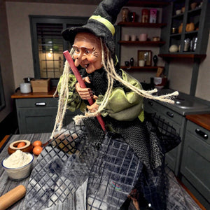 Kitchen Witch Trudy – Green