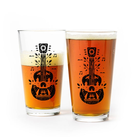 Mountain Guitar Pint Set