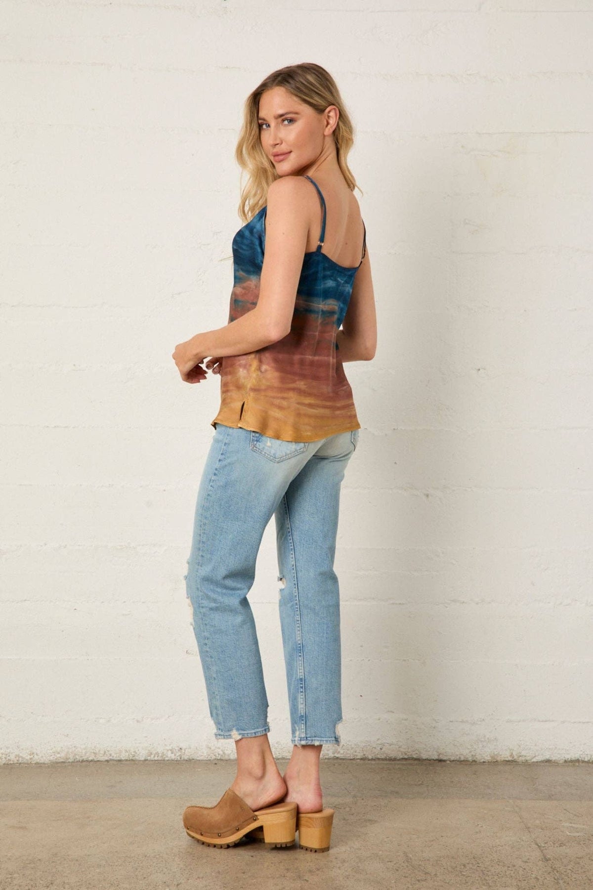 Satin Raya Tank