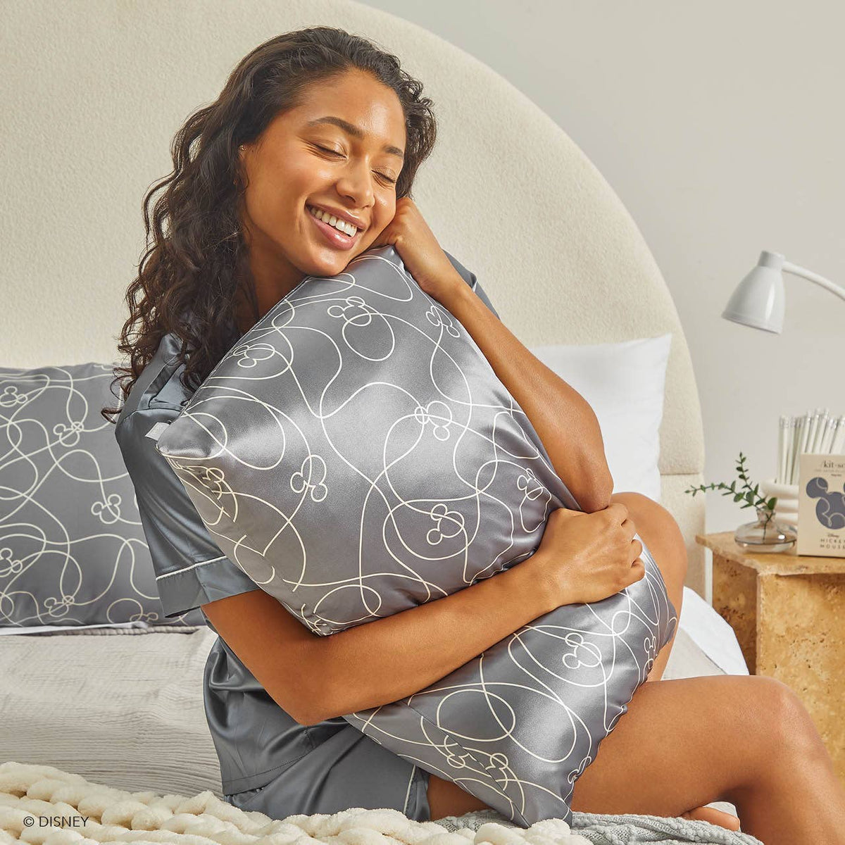 Mickey & Minnie Satin Pillowcase – Mickey Maze