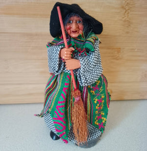 Kitchen Witch Yasmina – Green
