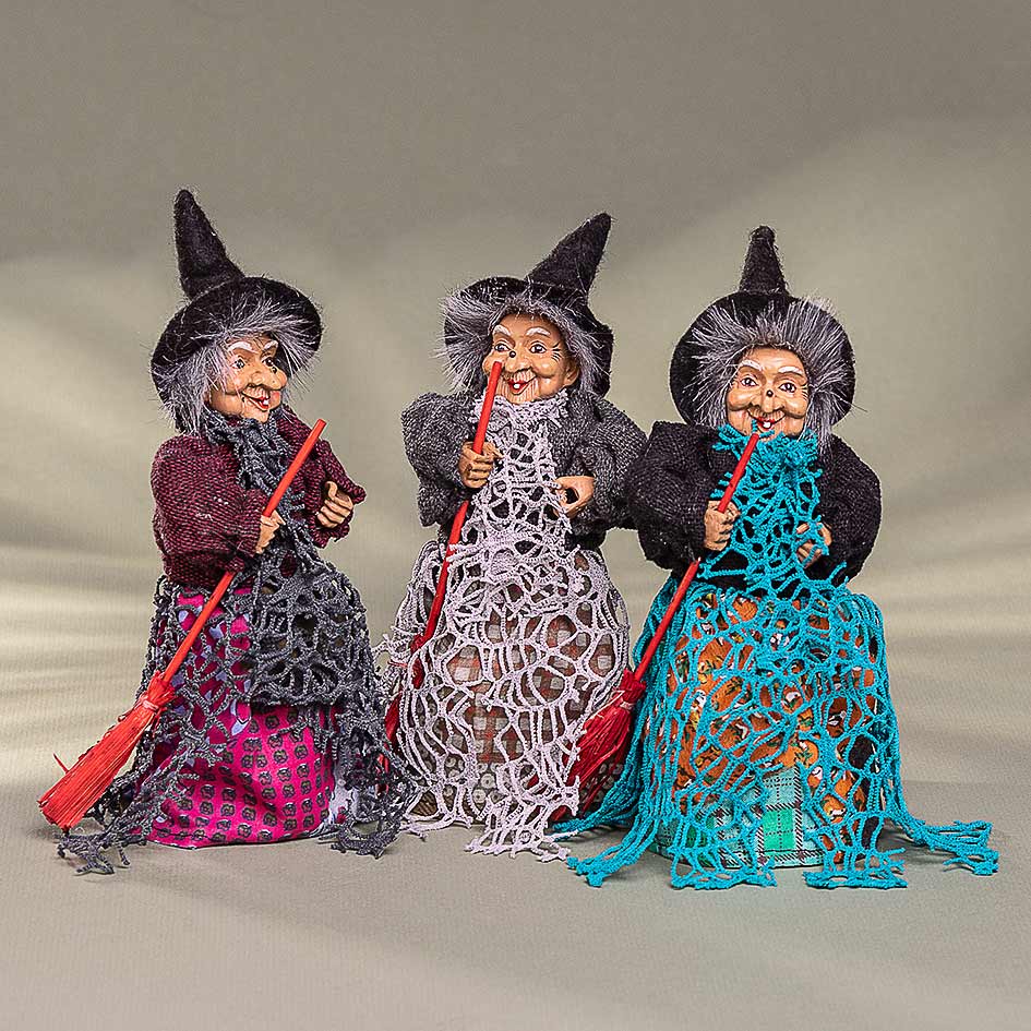 Kitchen Witch Dora – Teal