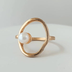 Gold Oval Pearl  Ring, Costume Ring