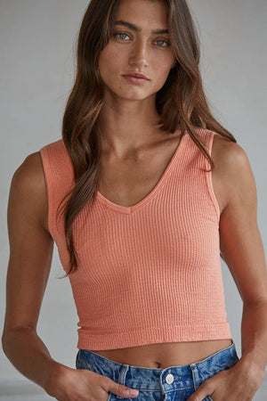 Seamless Sleeveless UV Neck Reversible Tank Top
