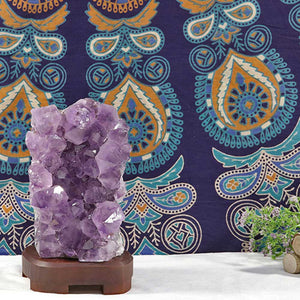 Amethyst Cluster Lamp