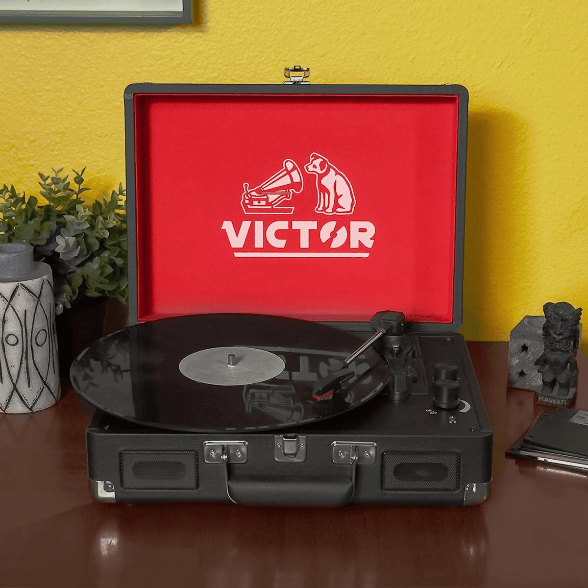 Victor Metro Suitcase Bluetooth Turntable
