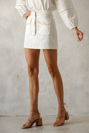 FLORAL EMBROIDERED MINI SKIRT