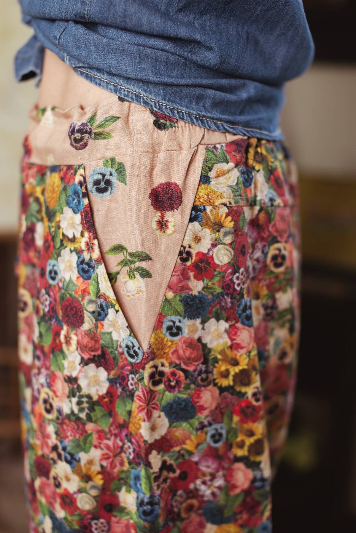 Art of Life Linen Cropped Artist Pant with Boho Floral Print