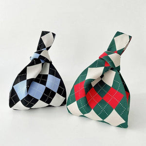 Knitted Color Block Diamond Pattern Shoulder Bag