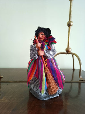 Kitchen Witch Yasmina – Purple