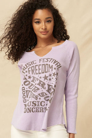 Vintage Washed Split-Neck Thermal Graphic Top