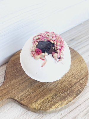 Smoky Quartz Bath Bomb with Dried Calendula