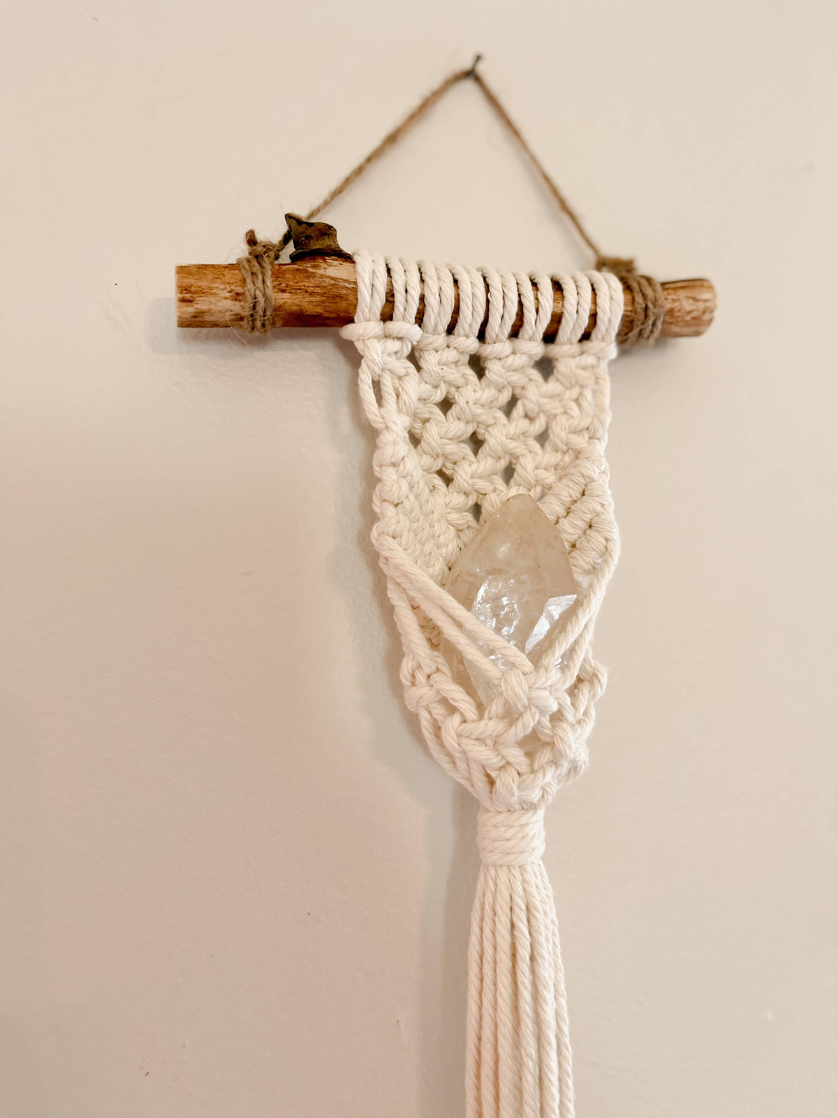 Macrame Crystal Hanging Wall Pouch
