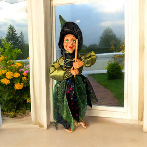 Kitchen Witch Morella – Green