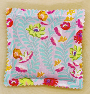 Fresh Linen Aromatherapy Sachet Pink