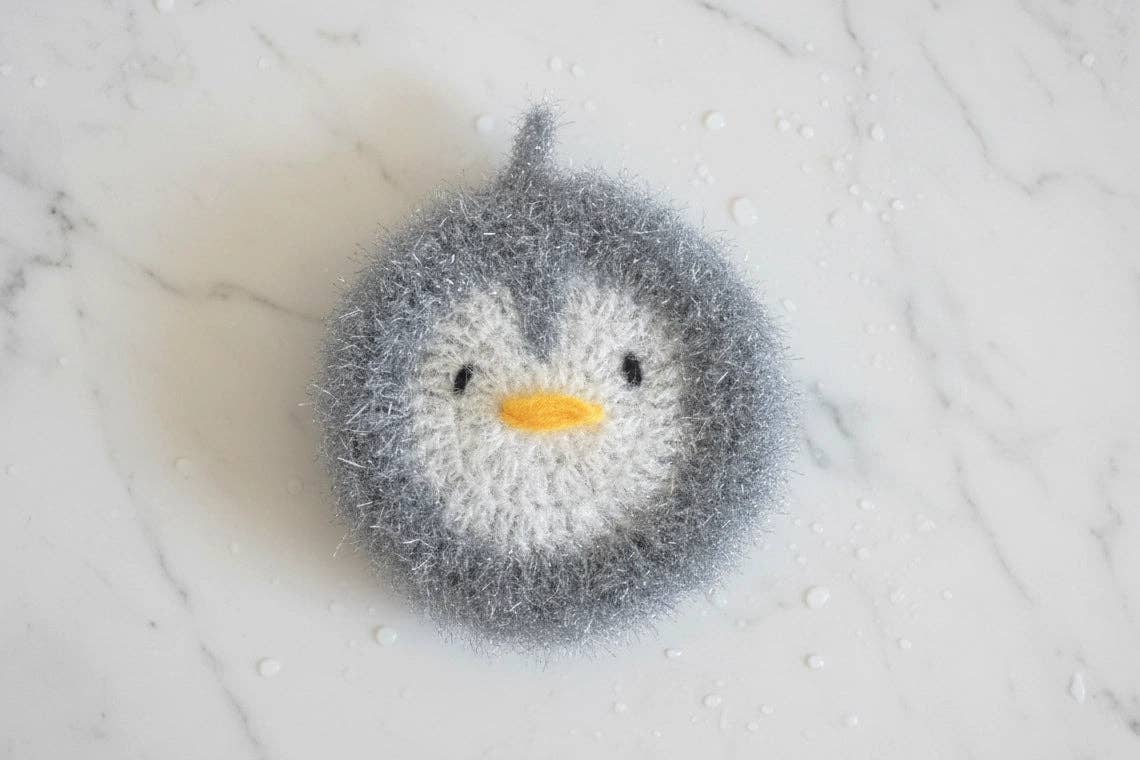 Waddle Squad Penguin Scrubby