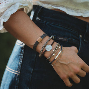 Roam Buffalo Charm Hair Tie Bracelet Set
