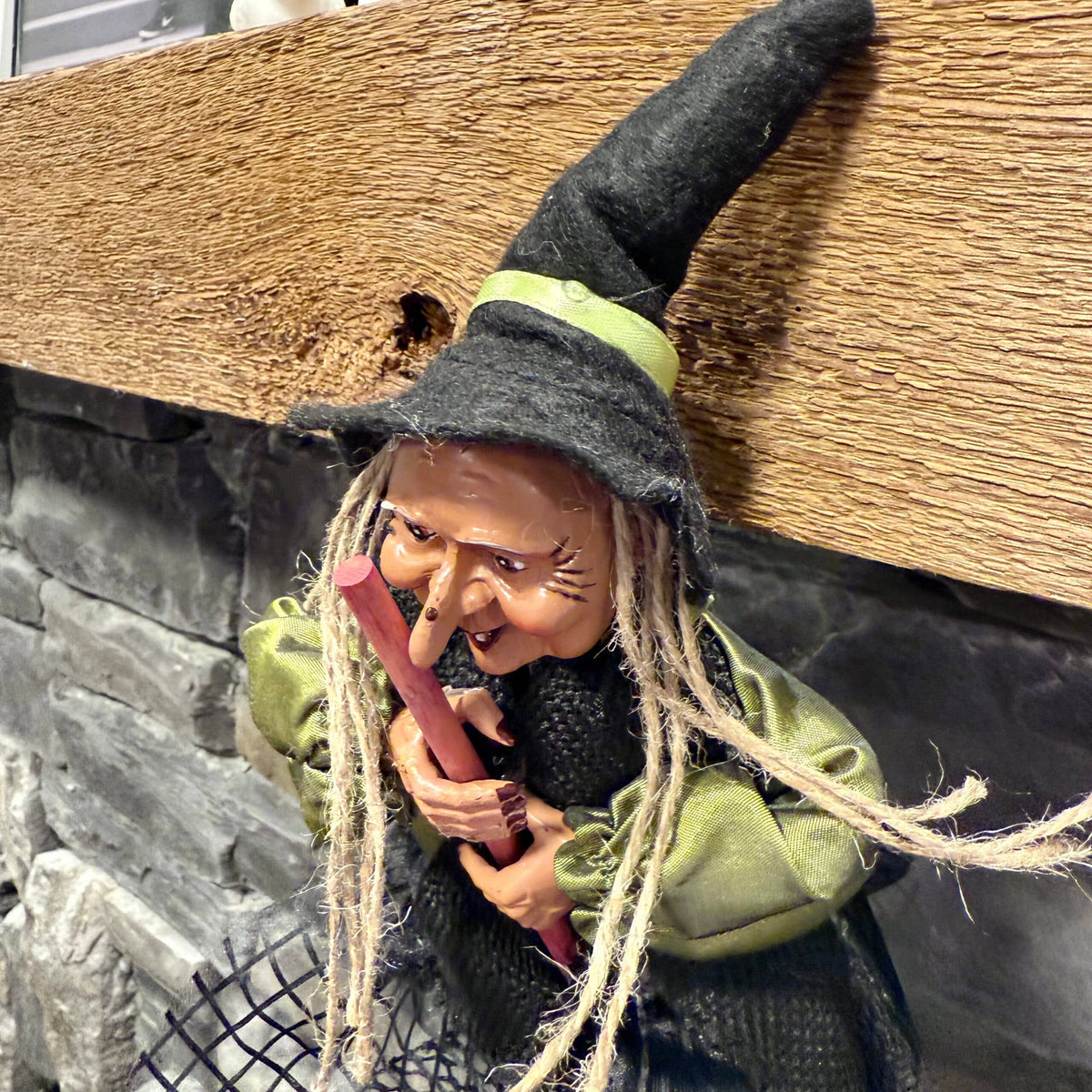 Kitchen Witch Trudy – Green