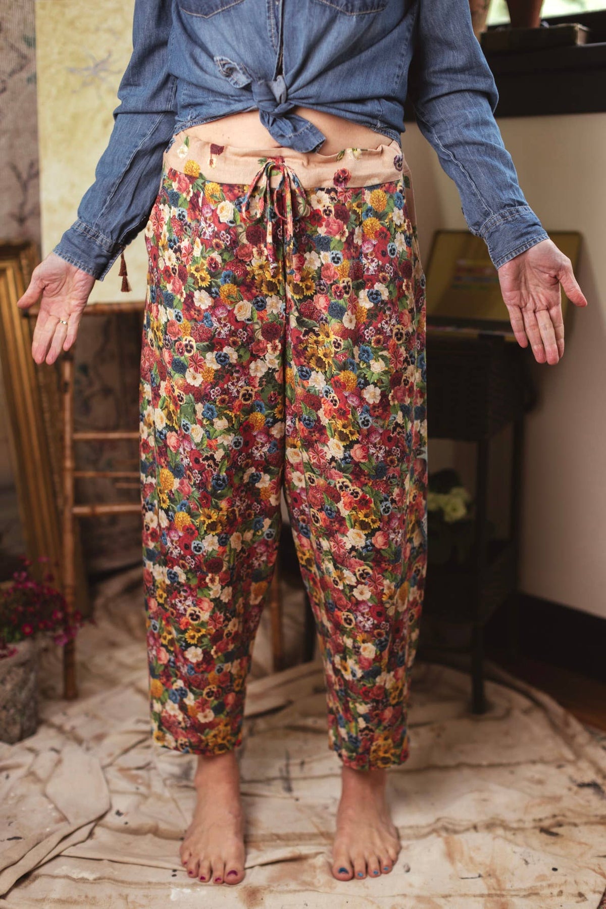 Art of Life Linen Cropped Artist Pant with Boho Floral Print