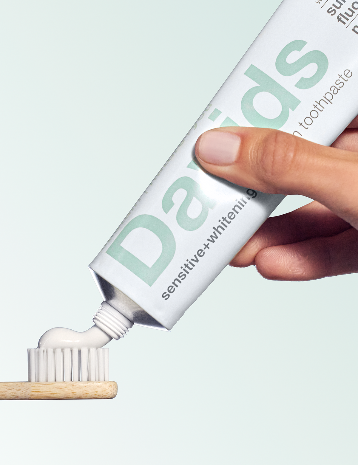Davids Sensitive + Whitening Nano-Hydroxyapatite Toothpaste – Peppermint, 4 oz