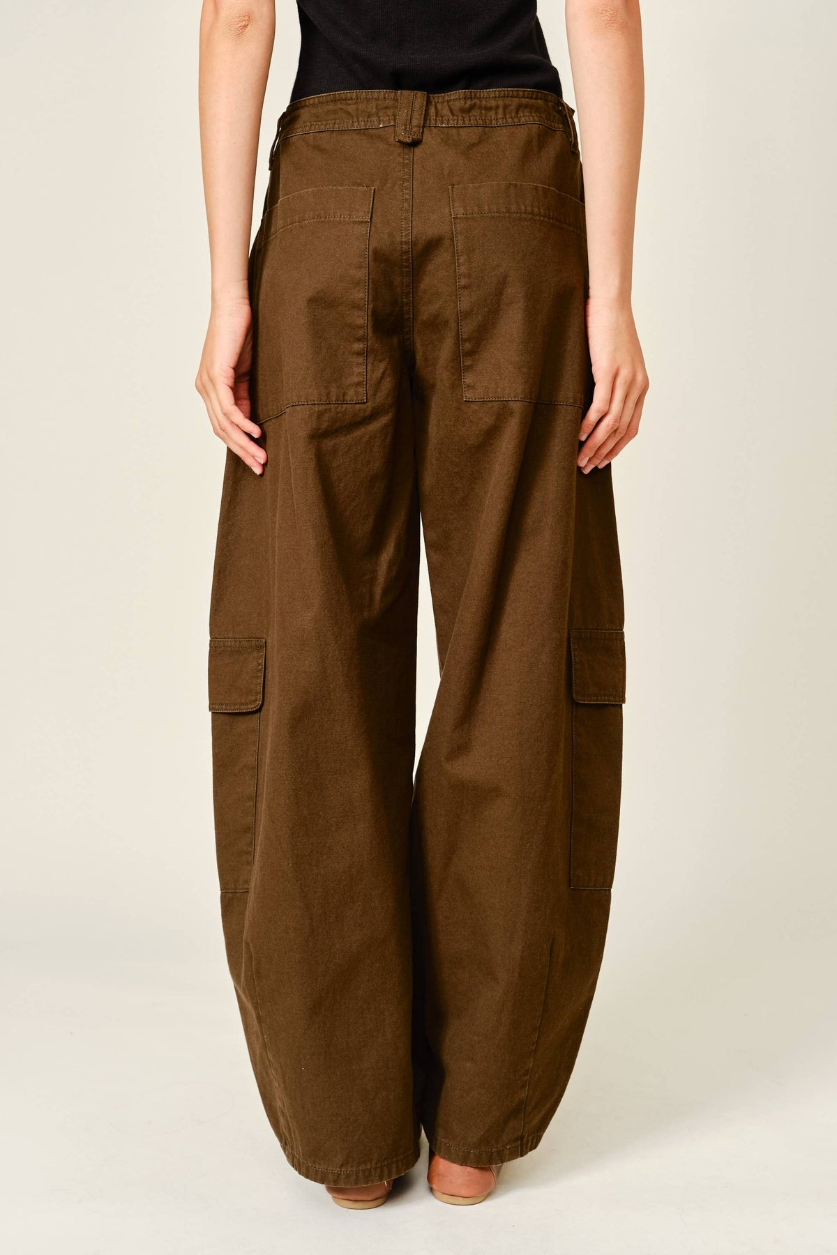 Utility Barrel Waist-Tie Cargo Pants – Khaki