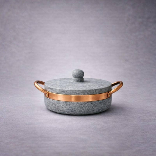 Handmade Brazilian Soapstone Pan – 2.0 L / 2.1 Qt, Naturally Non-Toxic