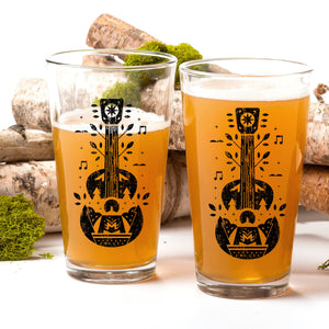 Mountain Guitar Pint Set