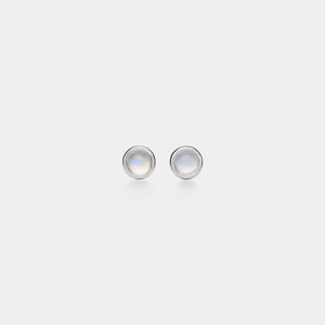 Tiny Moonstone Stud Earrings in 925 Sterling Silver - 6 mm