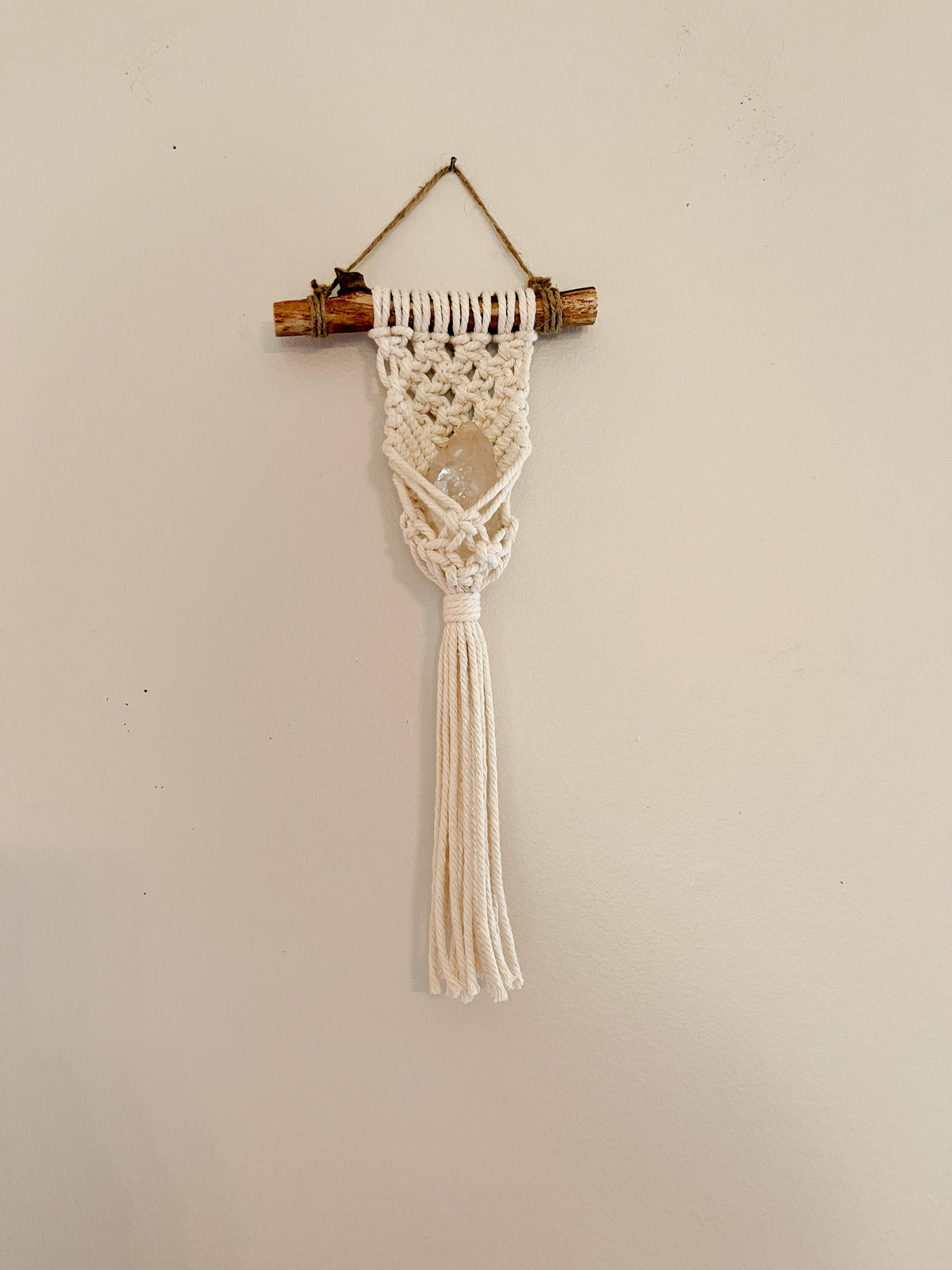 Macrame Crystal Hanging Wall Pouch
