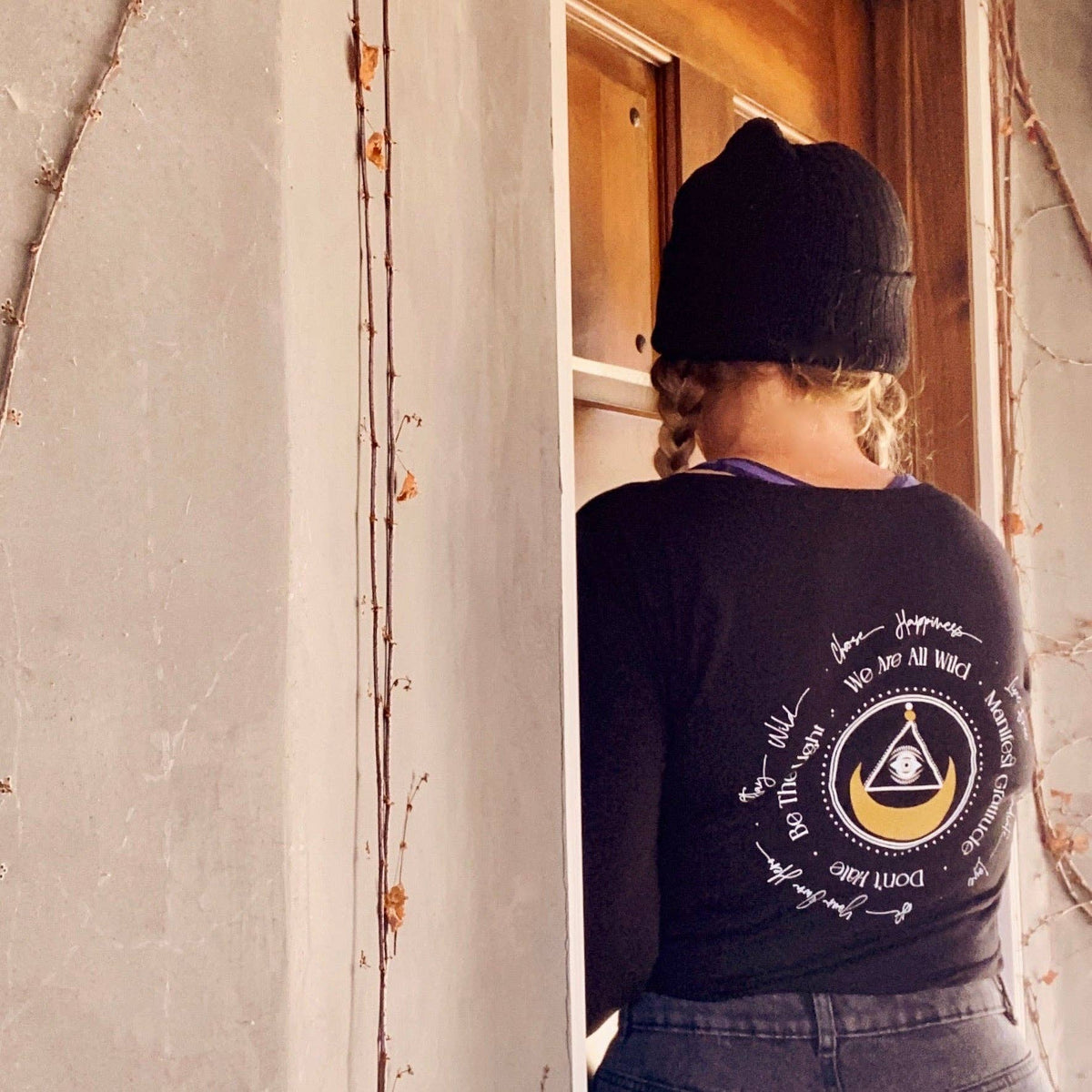 Eye Am The Moon Mixed Font V-Neck