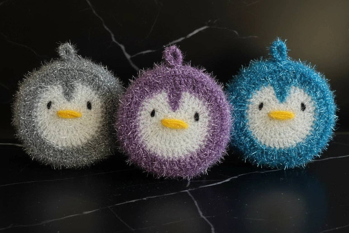 Waddle Squad Penguin Scrubby