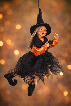 Kitchen Witch Trudy – Orange