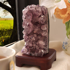 Amethyst Cluster Lamp