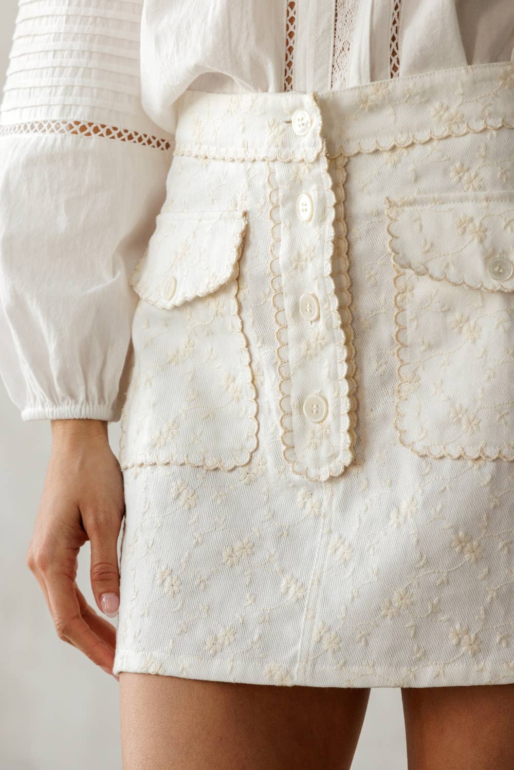 IVORY FLORAL