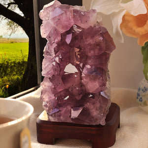 Amethyst Cluster Lamp