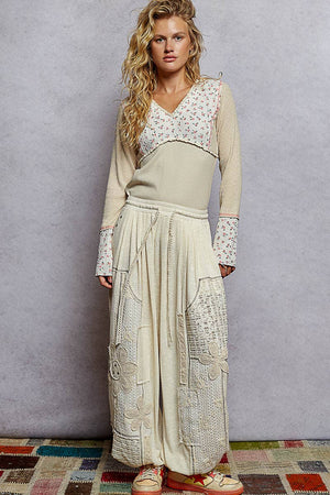 Solid pattern patch detail rib knit jogger pants