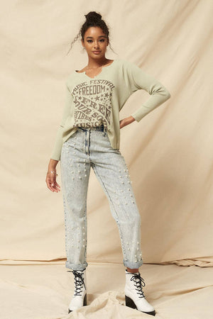 Vintage Washed Split-Neck Thermal Graphic Top